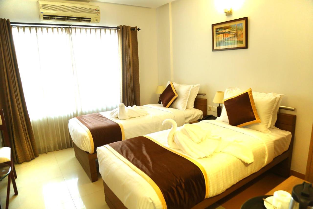 Hotel De Grand 科泽科德 外观 照片
