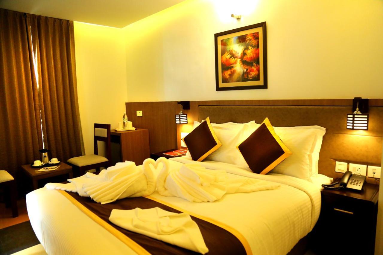 Hotel De Grand 科泽科德 外观 照片