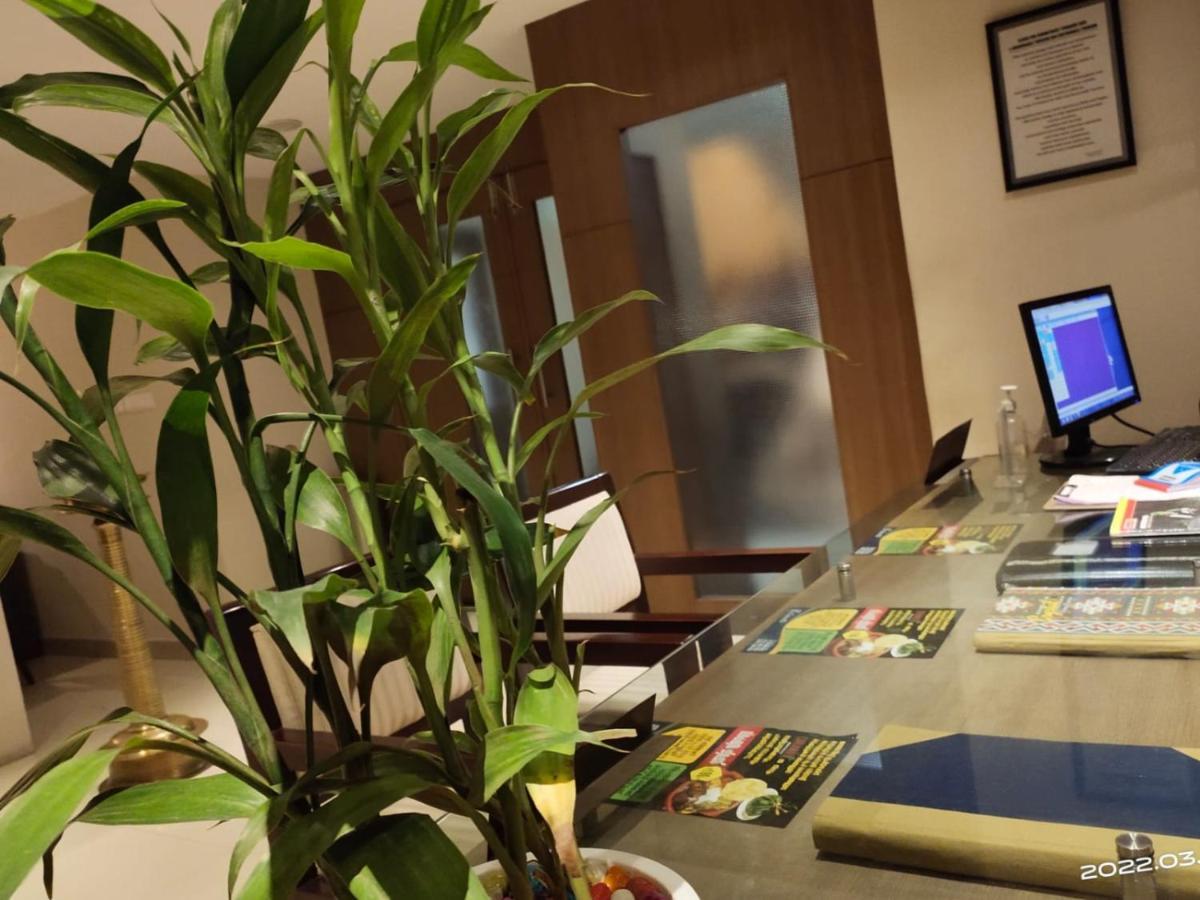 Hotel De Grand 科泽科德 外观 照片