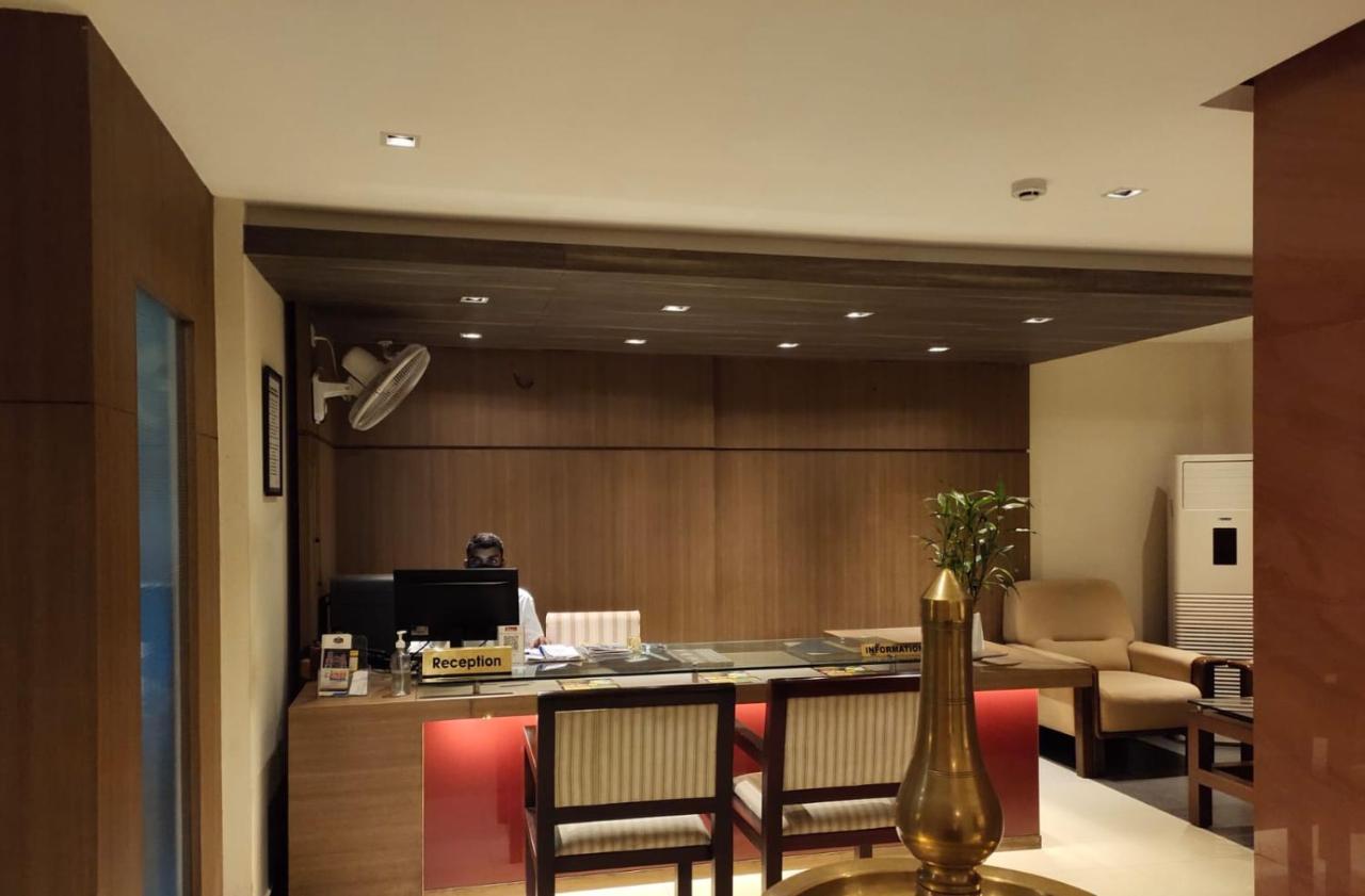 Hotel De Grand 科泽科德 外观 照片