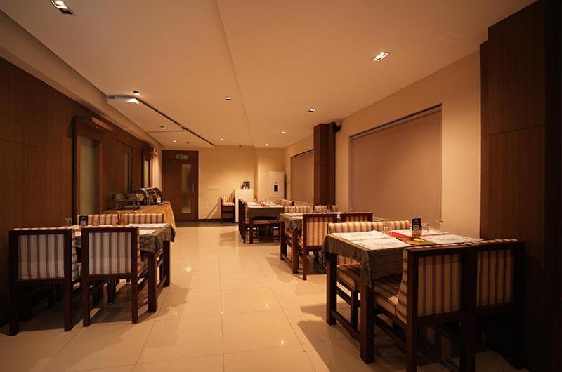 Hotel De Grand 科泽科德 外观 照片